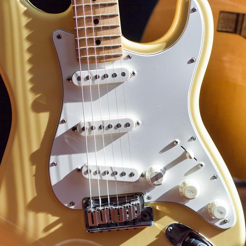 phrilam Store SSS 11 Hole Strat Pickguard ST Pick Guard Scratch Plate for Fender USA/Mexican Standard Stratocaster Modern Style Electric Guitar,White 3ply - Image 5
